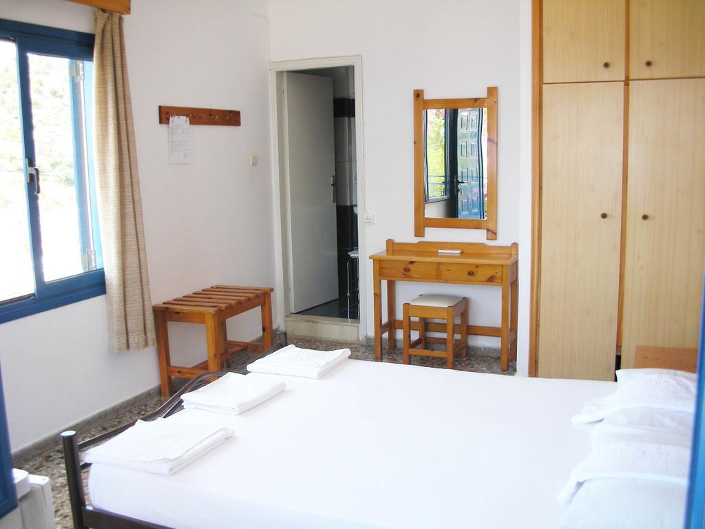 Hotel Hariklia Agia Galini Habitación foto